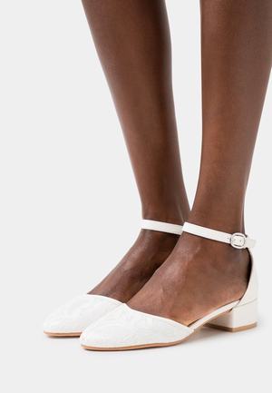 Women's Anna Field Block heel Buckle Heels White | JZBEUVQ-05