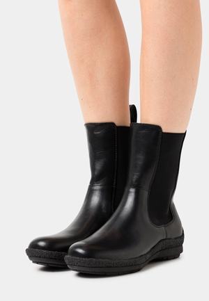 Women's Anna Field Classic Flat Slip on Ankle Boots Black | CIFYGES-35