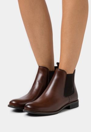 Women's Anna Field Classic Flat Slip on Ankle Boots Brown | XCONZTW-98