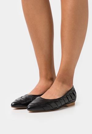 Women's Anna Field Flat Slip on Pumps Black | PNMOZLV-67