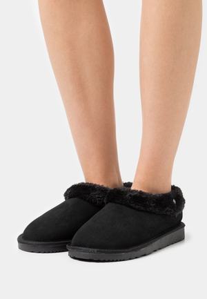 Women's Anna Field Flat Slip on Slip ons Black | DZCYAXQ-46