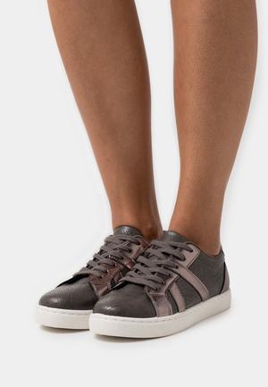 Women's Anna Field Flat Sneakers Grey | TFHZNDS-12