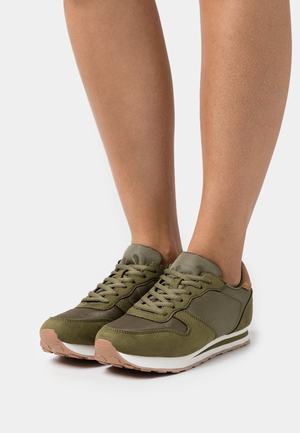 Women's Anna Field Flat Sneakers Khaki | CFTQJZG-46