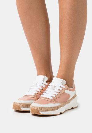 Women's Anna Field Flat Sneakers Rose Gold | RWDFNYC-42