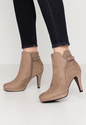 Women's Anna Field Heeled platform Zip UP Ankle Boots Grey Brown | VHIAQYU-03