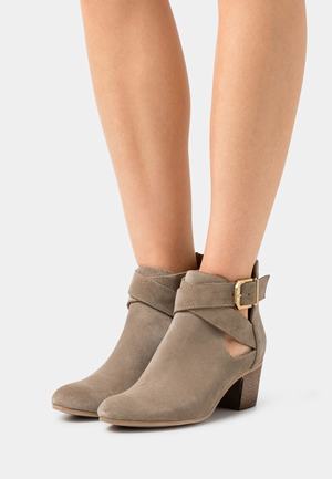 Women's Anna Field LEATHER Block heel Zip UP Ankle Boots Grey Brown | USZWBTE-74