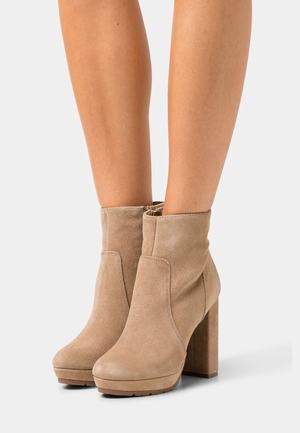 Women's Anna Field LEATHER Block heel platform Zip UP Ankle Boots Beige | DOSBJGH-59