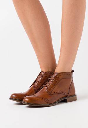 Women's Anna Field LEATHER Flat Ankle Boots Brown | EKHZAIM-79