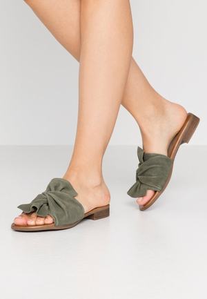 Women's Anna Field LEATHER Flat Slip on Slippers Green | JHPLDUE-61