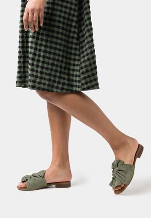 Women's Anna Field LEATHER Flat Slip on Slippers Green | ONKCADV-61