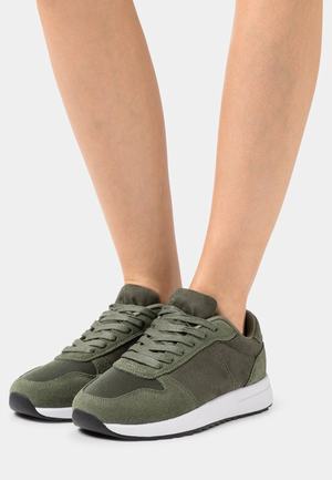 Women's Anna Field LEATHER Flat Sneakers Olive | CDVIBQM-59