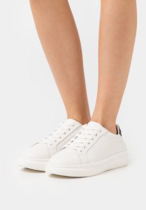 Women's Anna Field LEATHER Flat Sneakers White | DZAUQJP-01