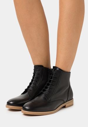 Women's Anna Field LEATHER Flat Zip UP Ankle Boots Black | IMDCYPX-73