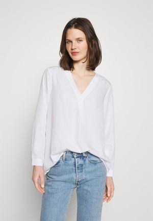 Women's Anna Field Tops White | MRNQUPO-03