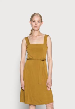 Women's Anna Field WIDE STRAP BASIC MIDI Day Dress Brown | STMAHWK-45